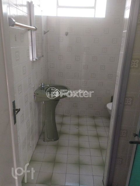 Image 3 - 896607