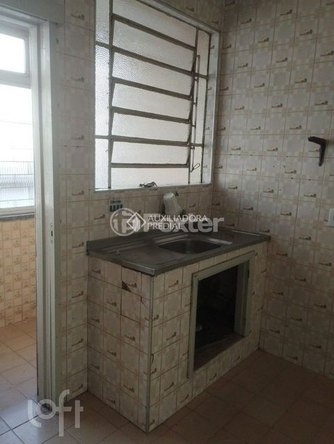 Image 7 - 896607