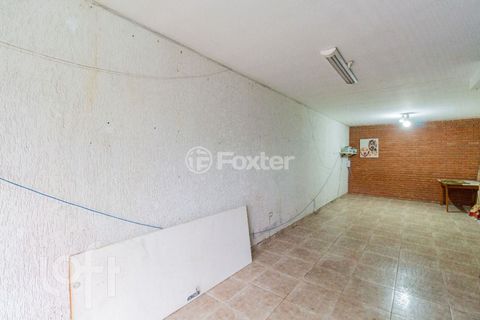 Image 3 - 896625