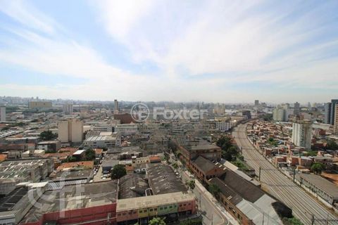 Image 13 - 896626