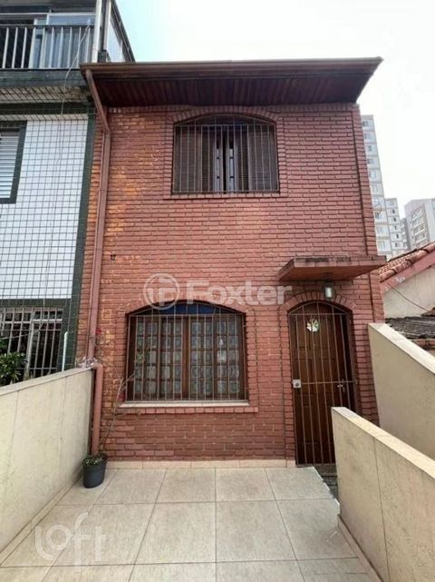 Image 11 - 896627