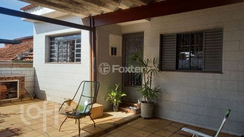 Image 9 - 896634