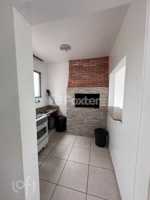 Image 19 - 896636