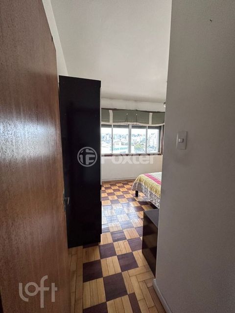 Image 9 - 896636