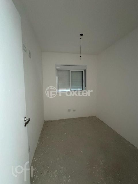 Image 7 - 896645