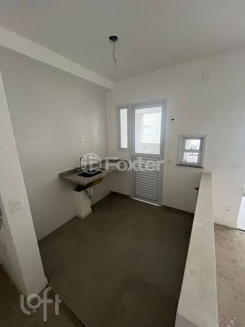 Image 3 - 896653