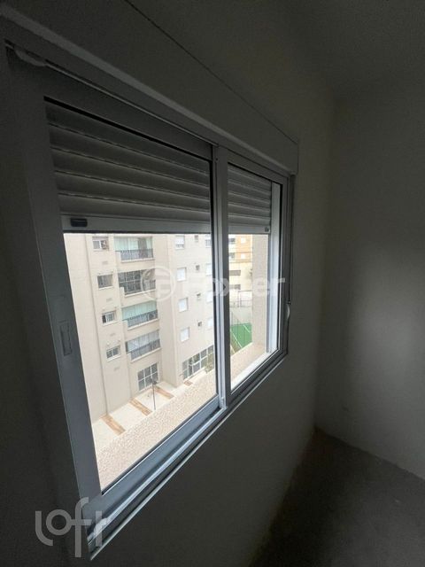 Image 7 - 896653
