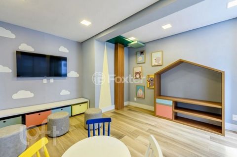 Image 10 - 896663