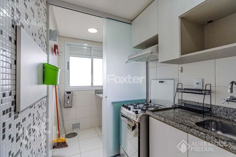 Image 7 - 896677