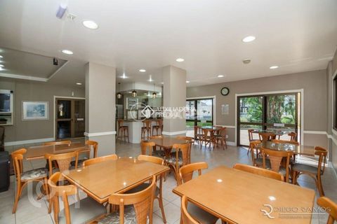 Image 9 - 896681