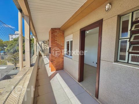 Image 7 - 896682