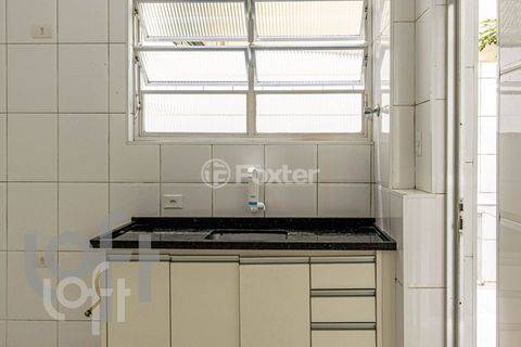Image 6 - 896683