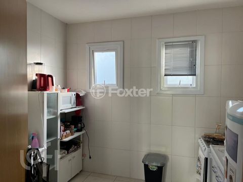 Image 5 - 896687
