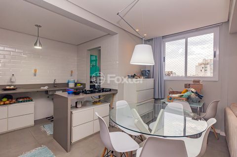 Image 8 - 896694