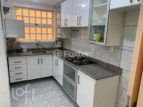 Image 7 - 896696