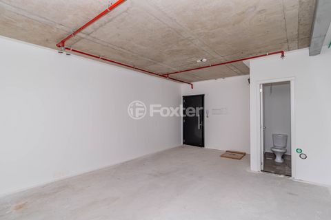 Image 3 - 896697