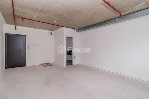 Image 4 - 896697