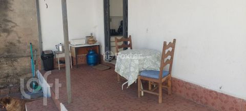 Image 16 - 896706