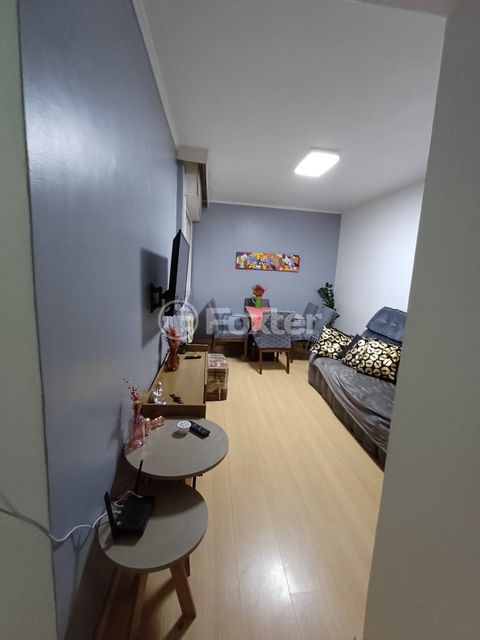 Image 4 - 896724