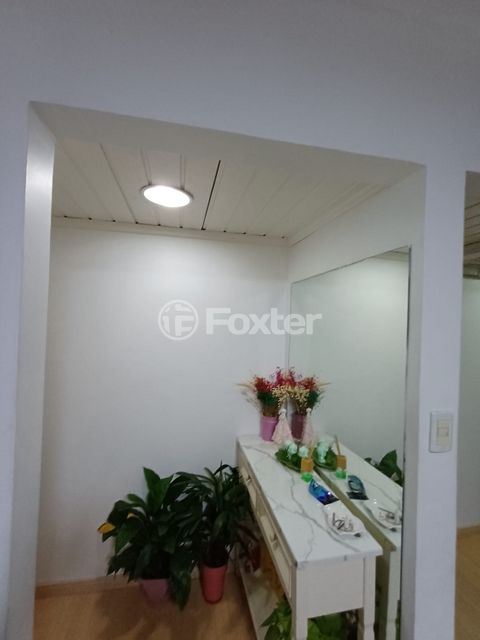 Image 7 - 896724