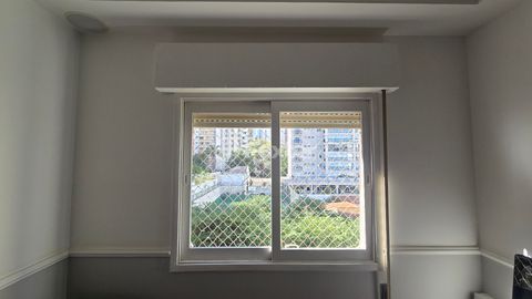 Image 13 - 896740