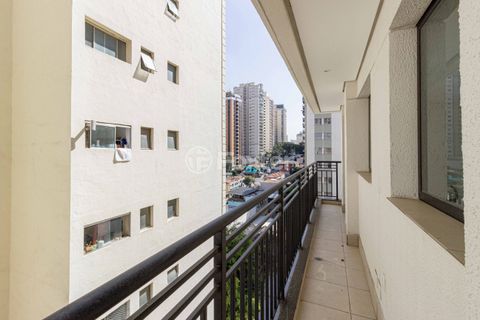 Image 3 - 896741