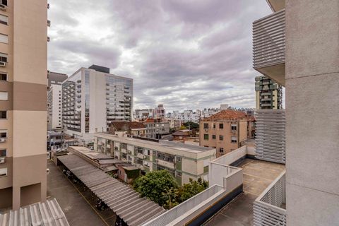 Image 3 - 896790
