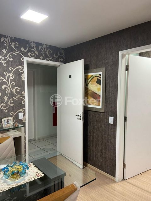 Image 8 - 896809