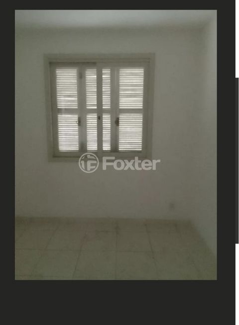 Image 7 - 896810