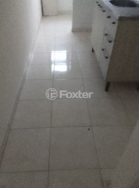 Image 11 - 896810