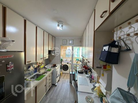 Image 3 - 896816