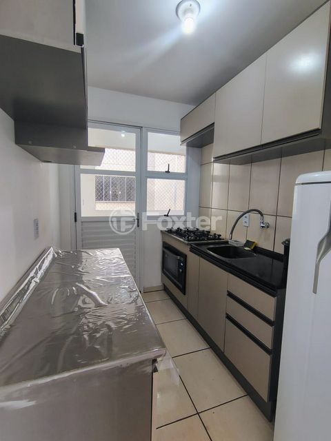 Image 3 - 896822