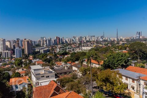 Image 8 - 896829