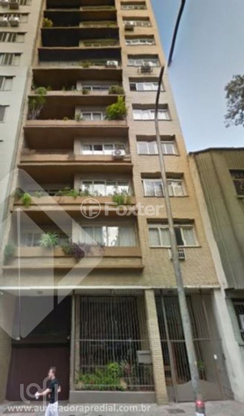 Image 6 - 896832