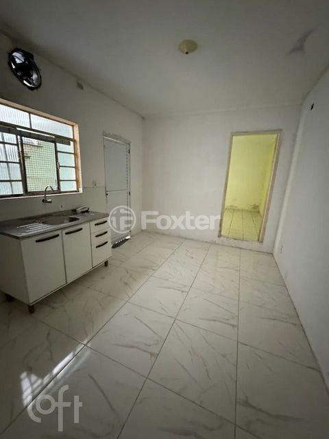 Image 7 - 896833
