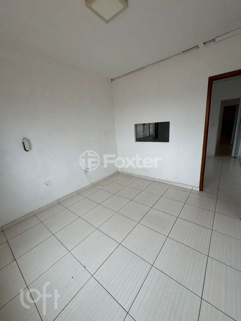 Image 3 - 896833
