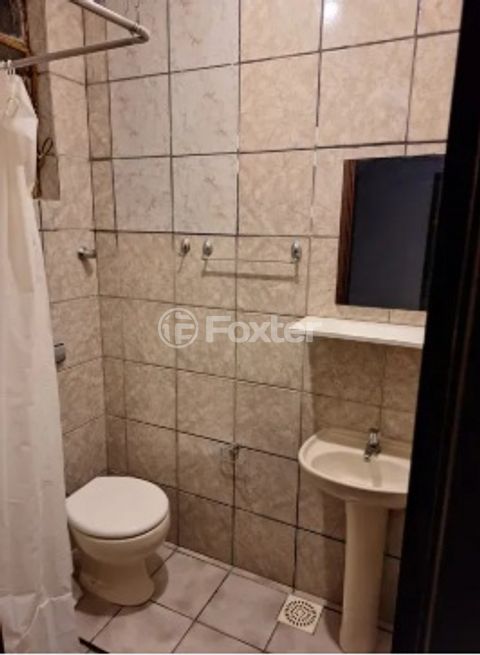 Image 8 - 896837