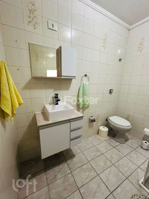 Image 11 - 896879