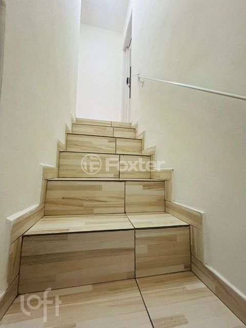 Image 7 - 896879
