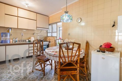 Image 7 - 896917
