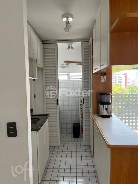 Image 7 - 896919