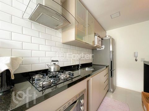 Image 7 - 896925