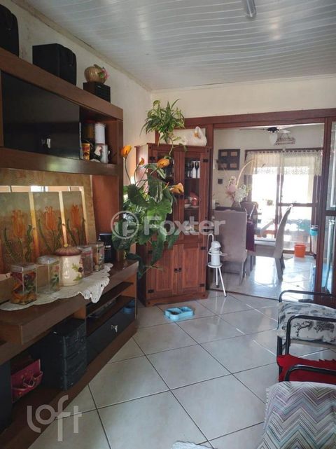 Image 8 - 896953