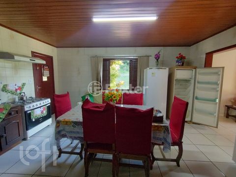 Image 7 - 896968