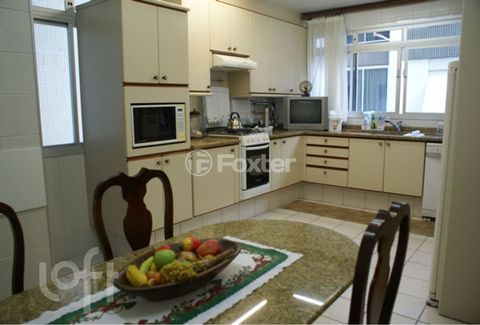Image 8 - 896969