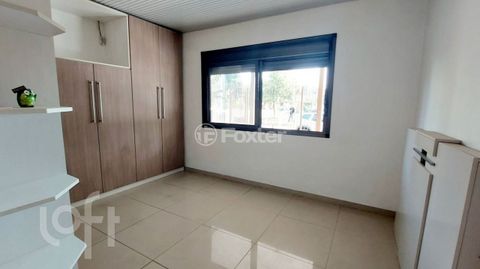 Image 7 - 896980