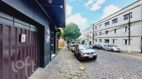 Image 8 - 896986