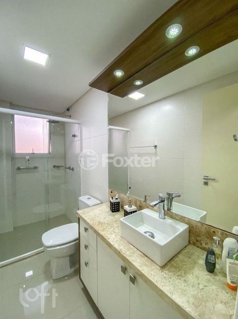 Image 7 - 896987