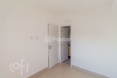 Image 8 - 896992