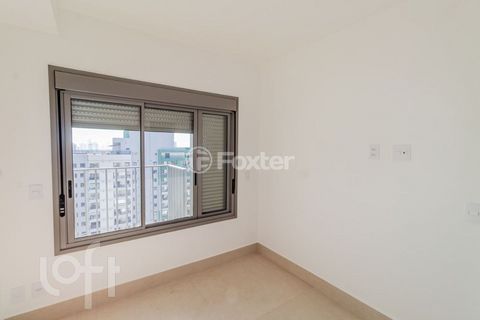 Image 7 - 896992